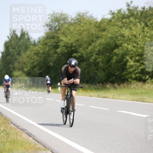 22.06.2025 - Viking Triathlon Yannick Fuchs http://msf.ph/oto/8099912 22.06.2025 12:02:51 Radfahren 19, 39, 84, 122, 127, 137, 240, 244, 316, 377, 452, 531 meine-sportfotos.de