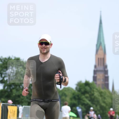 22.06.2025 - Viking Triathlon H.Heesch http://msf.ph/oto/8099915 22.06.2025 13:32:45 Laufen 335 meine-sportfotos.de