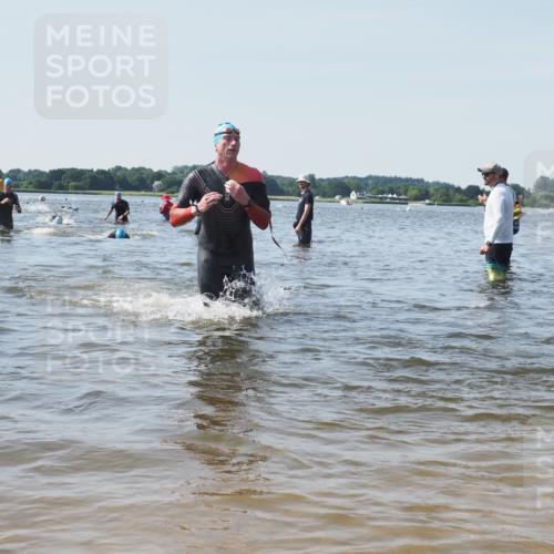 22.06.2025 - Viking Triathlon KatJ http://msf.ph/oto/8099919 22.06.2025 10:32:51 Schwimmen 113, 208, 278, 287, 554 meine-sportfotos.de