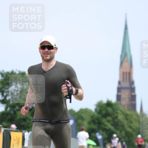 22.06.2025 - Viking Triathlon H.Heesch http://msf.ph/oto/8099924 22.06.2025 13:32:45 Laufen 335 meine-sportfotos.de
