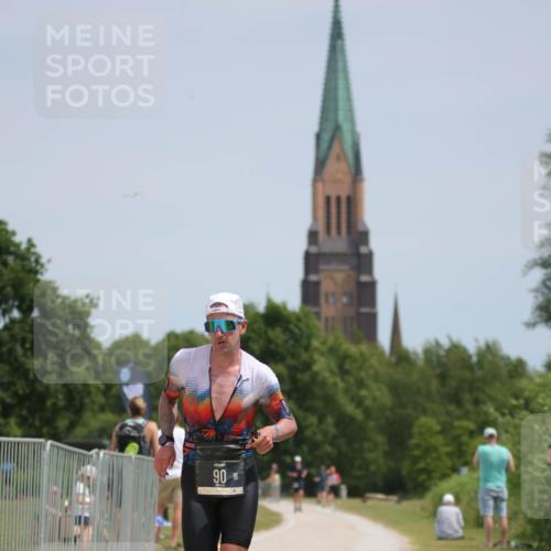 22.06.2025 - Viking Triathlon H.Heesch http://msf.ph/oto/8099927 22.06.2025 13:17:51 Laufen 90 meine-sportfotos.de
