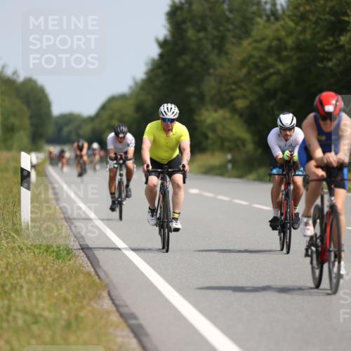 22.06.2025 - Viking Triathlon Yannick Fuchs http://msf.ph/oto/8099933 22.06.2025 11:24:17 Radfahren 241, 313, 366, 383, 396, 540, 618 meine-sportfotos.de