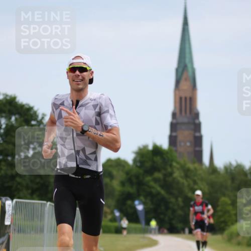 22.06.2025 - Viking Triathlon H.Heesch http://msf.ph/oto/8099934 22.06.2025 12:48:42 Laufen 485 meine-sportfotos.de