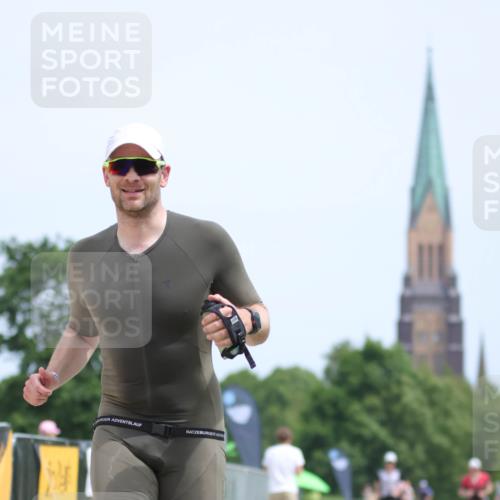 22.06.2025 - Viking Triathlon H.Heesch http://msf.ph/oto/8099938 22.06.2025 13:32:45 Laufen 335 meine-sportfotos.de