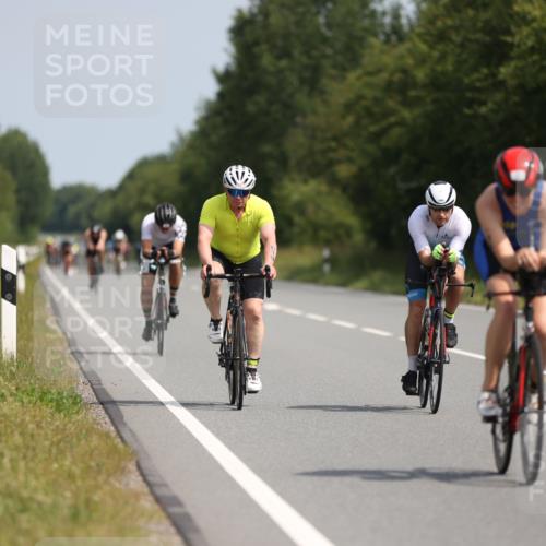 22.06.2025 - Viking Triathlon Yannick Fuchs http://msf.ph/oto/8099940 22.06.2025 11:24:17 Radfahren 241, 313, 366, 383, 396, 540, 618 meine-sportfotos.de