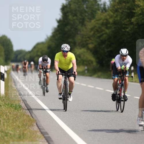 22.06.2025 - Viking Triathlon Yannick Fuchs http://msf.ph/oto/8099949 22.06.2025 11:24:17 Radfahren 241, 313, 366, 383, 396, 540, 618 meine-sportfotos.de