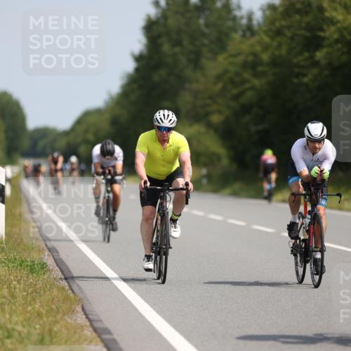 22.06.2025 - Viking Triathlon Yannick Fuchs http://msf.ph/oto/8099954 22.06.2025 11:24:17 Radfahren 241, 313, 366, 383, 396, 540, 618 meine-sportfotos.de