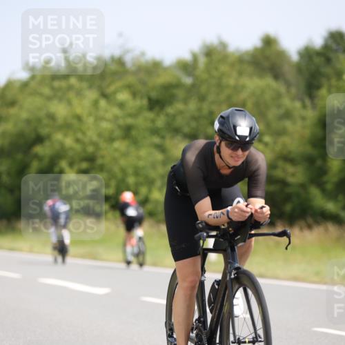 22.06.2025 - Viking Triathlon Yannick Fuchs http://msf.ph/oto/8099960 22.06.2025 12:02:52 Radfahren 19, 39, 84, 127, 137, 240, 244, 377, 531 meine-sportfotos.de