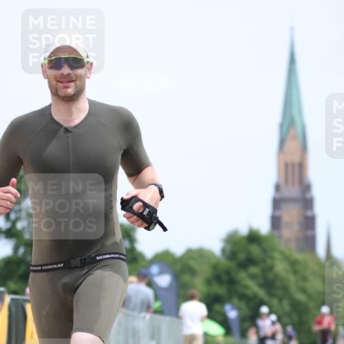 22.06.2025 - Viking Triathlon H.Heesch http://msf.ph/oto/8099963 22.06.2025 13:32:45 Laufen 335 meine-sportfotos.de