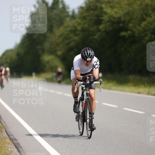 22.06.2025 - Viking Triathlon Yannick Fuchs http://msf.ph/oto/8100015 22.06.2025 11:24:20 Radfahren 160, 241, 366, 383, 518, 540, 618 meine-sportfotos.de
