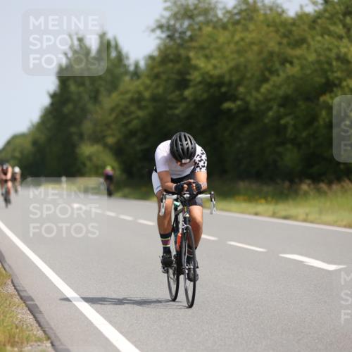 22.06.2025 - Viking Triathlon Yannick Fuchs http://msf.ph/oto/8100025 22.06.2025 11:24:20 Radfahren 160, 241, 366, 383, 518, 540, 618 meine-sportfotos.de