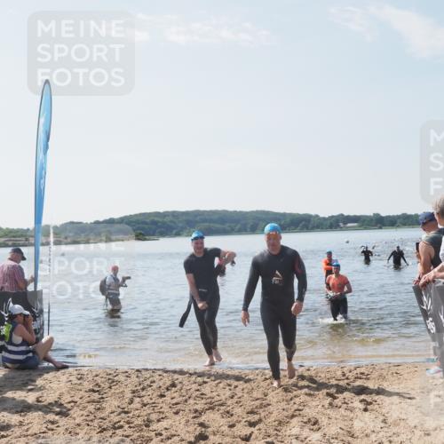 22.06.2025 - Viking Triathlon MichiJ http://msf.ph/oto/8100033 22.06.2025 10:44:26 Schwimmen 103, 130, 205, 219, 439 meine-sportfotos.de