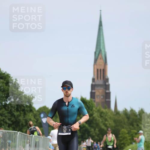 22.06.2025 - Viking Triathlon H.Heesch http://msf.ph/oto/8100086 22.06.2025 13:18:30 Laufen 57, 296 meine-sportfotos.de