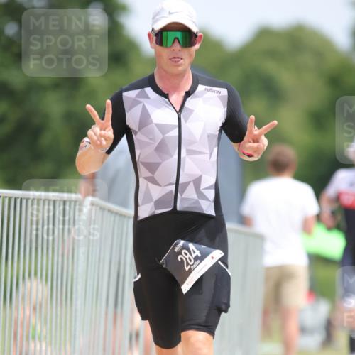 22.06.2025 - Viking Triathlon H.Heesch http://msf.ph/oto/8100090 22.06.2025 13:32:53 Laufen 284, 416, 511 meine-sportfotos.de