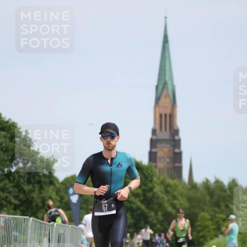 22.06.2025 - Viking Triathlon H.Heesch http://msf.ph/oto/8100093 22.06.2025 13:18:30 Laufen 57, 296 meine-sportfotos.de