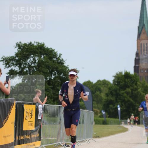 22.06.2025 - Viking Triathlon H.Heesch http://msf.ph/oto/8100115 22.06.2025 12:49:36 Laufen 347, 544 meine-sportfotos.de