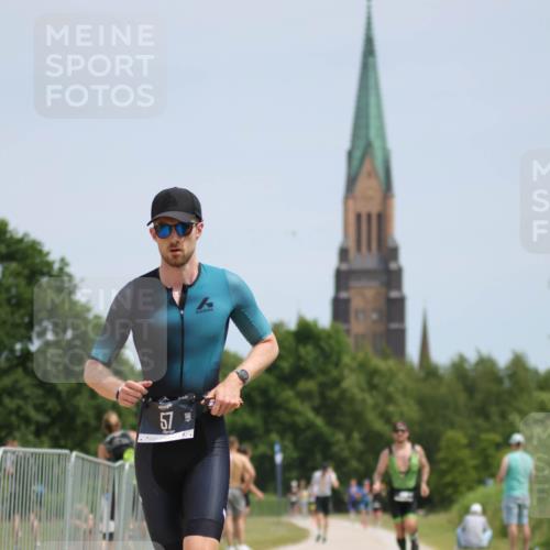 22.06.2025 - Viking Triathlon H.Heesch http://msf.ph/oto/8100124 22.06.2025 13:18:30 Laufen 57, 296 meine-sportfotos.de