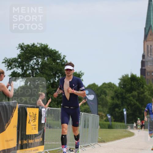 22.06.2025 - Viking Triathlon H.Heesch http://msf.ph/oto/8100125 22.06.2025 12:49:36 Laufen 347, 544 meine-sportfotos.de