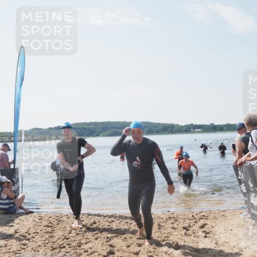 22.06.2025 - Viking Triathlon MichiJ http://msf.ph/oto/8100126 22.06.2025 10:44:27 Schwimmen 103, 130, 205, 219 meine-sportfotos.de