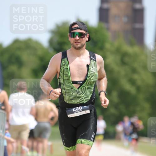 22.06.2025 - Viking Triathlon H.Heesch http://msf.ph/oto/8100130 22.06.2025 13:18:35 Laufen 57, 296 meine-sportfotos.de