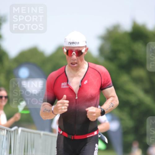 22.06.2025 - Viking Triathlon H.Heesch http://msf.ph/oto/8100133 22.06.2025 13:32:54 Laufen 284, 416, 511 meine-sportfotos.de