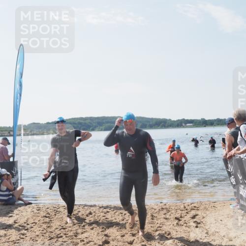 22.06.2025 - Viking Triathlon MichiJ http://msf.ph/oto/8100138 22.06.2025 10:44:27 Schwimmen 103, 130, 205, 219 meine-sportfotos.de