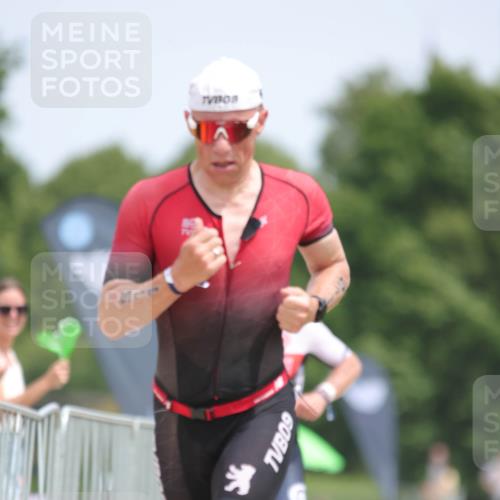 22.06.2025 - Viking Triathlon H.Heesch http://msf.ph/oto/8100142 22.06.2025 13:32:54 Laufen 284, 416, 511 meine-sportfotos.de