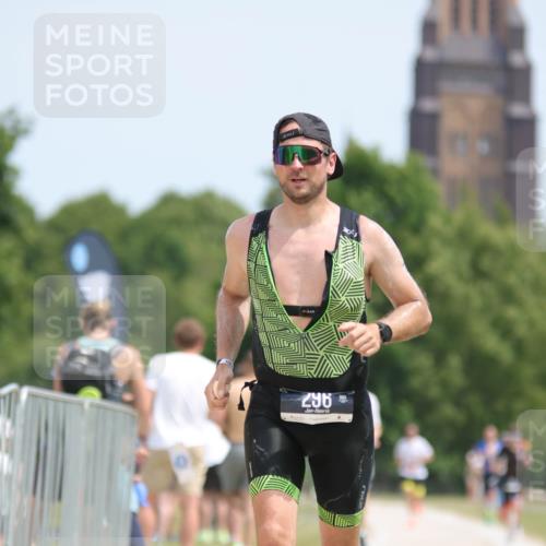 22.06.2025 - Viking Triathlon H.Heesch http://msf.ph/oto/8100144 22.06.2025 13:18:35 Laufen 57, 296 meine-sportfotos.de
