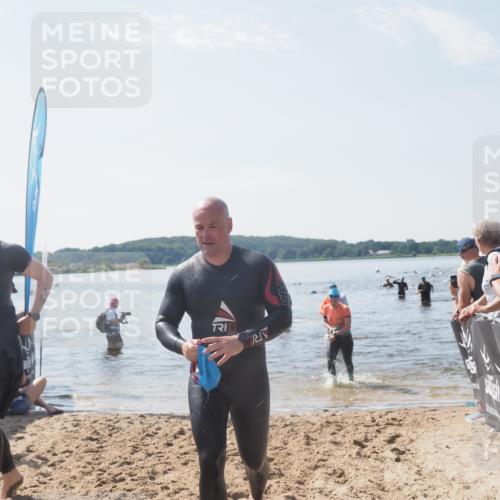 22.06.2025 - Viking Triathlon MichiJ http://msf.ph/oto/8100184 22.06.2025 10:44:29 Schwimmen 103, 130, 205, 219 meine-sportfotos.de