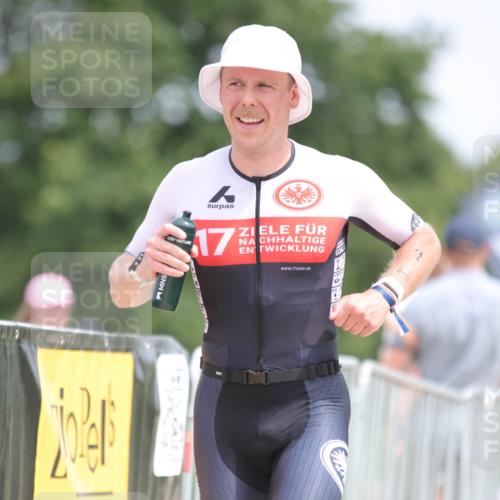 22.06.2025 - Viking Triathlon H.Heesch http://msf.ph/oto/8100188 22.06.2025 13:32:57 Laufen 284, 416, 511 meine-sportfotos.de