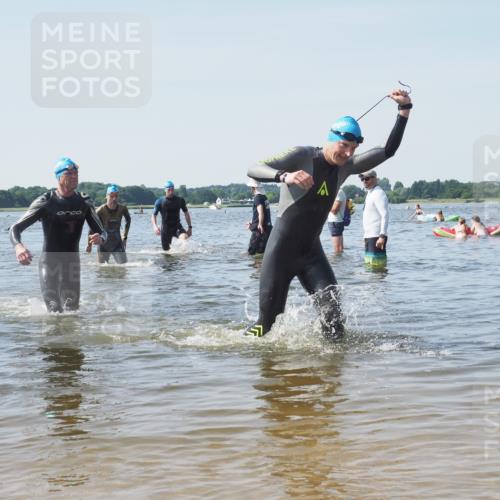 22.06.2025 - Viking Triathlon KatJ http://msf.ph/oto/8100210 22.06.2025 10:33:04 Schwimmen 91, 113, 287, 399 meine-sportfotos.de