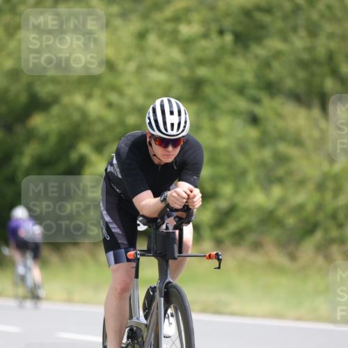 22.06.2025 - Viking Triathlon Yannick Fuchs http://msf.ph/oto/8100273 22.06.2025 12:03:17 Radfahren 113, 123, 135, 224, 226, 243, 312, 315, 393, 461, 549 meine-sportfotos.de