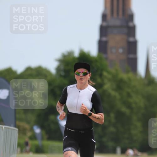 22.06.2025 - Viking Triathlon H.Heesch http://msf.ph/oto/8100302 22.06.2025 12:50:16 Laufen 11, 258, 367 meine-sportfotos.de