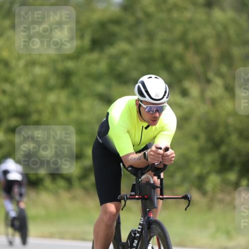 22.06.2025 - Viking Triathlon Yannick Fuchs http://msf.ph/oto/8100317 22.06.2025 12:03:18 Radfahren 113, 123, 135, 224, 226, 243, 312, 315, 461, 549, 619 meine-sportfotos.de