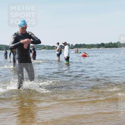 22.06.2025 - Viking Triathlon KatJ http://msf.ph/oto/8100320 22.06.2025 10:33:07 Schwimmen 91, 113, 287, 387, 399 meine-sportfotos.de