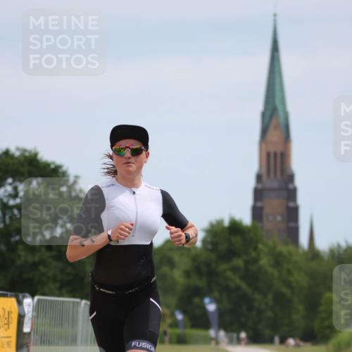 22.06.2025 - Viking Triathlon H.Heesch http://msf.ph/oto/8100321 22.06.2025 12:50:18 Laufen 11, 258, 367 meine-sportfotos.de