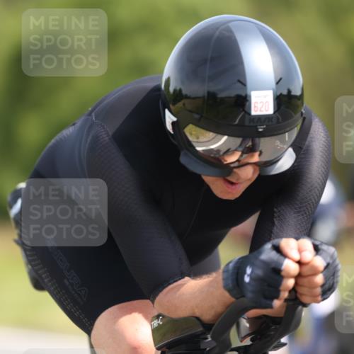 22.06.2025 - Viking Triathlon Yannick Fuchs http://msf.ph/oto/8100325 22.06.2025 11:24:34 Radfahren 10, 122, 178, 247, 319, 518, 526, 544, 617, 620 meine-sportfotos.de