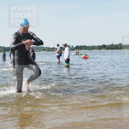 22.06.2025 - Viking Triathlon KatJ http://msf.ph/oto/8100331 22.06.2025 10:33:07 Schwimmen 91, 113, 287, 387, 399 meine-sportfotos.de