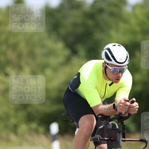 22.06.2025 - Viking Triathlon Yannick Fuchs http://msf.ph/oto/8100335 22.06.2025 12:03:18 Radfahren 113, 123, 135, 224, 226, 243, 312, 315, 461, 549, 619 meine-sportfotos.de
