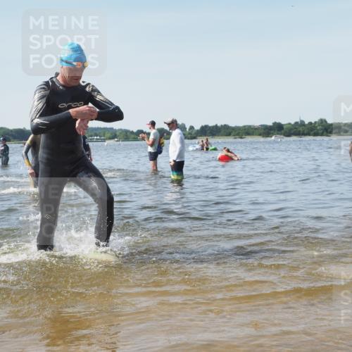 22.06.2025 - Viking Triathlon KatJ http://msf.ph/oto/8100339 22.06.2025 10:33:07 Schwimmen 91, 113, 287, 387, 399 meine-sportfotos.de