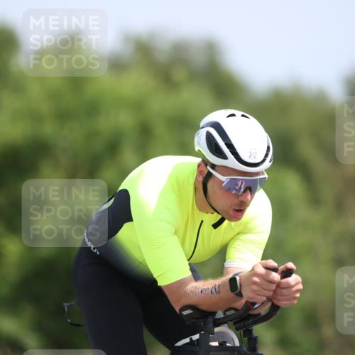 22.06.2025 - Viking Triathlon Yannick Fuchs http://msf.ph/oto/8100343 22.06.2025 12:03:18 Radfahren 113, 123, 135, 224, 226, 243, 312, 315, 461, 549, 619 meine-sportfotos.de
