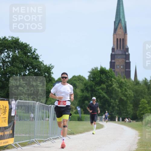 22.06.2025 - Viking Triathlon H.Heesch http://msf.ph/oto/8100362 22.06.2025 12:50:53 Laufen 341, 651 meine-sportfotos.de