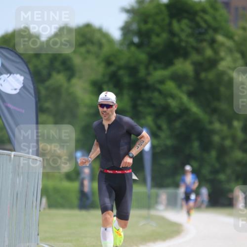 22.06.2025 - Viking Triathlon H.Heesch http://msf.ph/oto/8100384 22.06.2025 12:50:54 Laufen 341, 651 meine-sportfotos.de