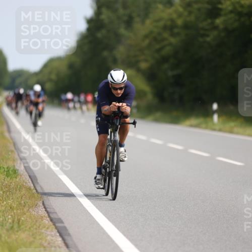 22.06.2025 - Viking Triathlon Yannick Fuchs http://msf.ph/oto/8100417 22.06.2025 11:24:50 Radfahren 107, 204, 548, 603 meine-sportfotos.de