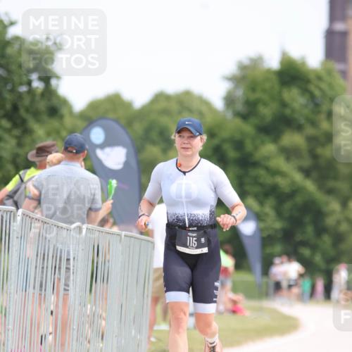 22.06.2025 - Viking Triathlon H.Heesch http://msf.ph/oto/8100451 22.06.2025 13:33:42 Laufen 115, 557 meine-sportfotos.de