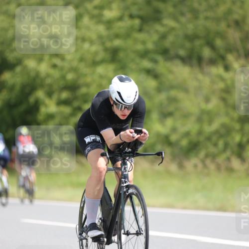 22.06.2025 - Viking Triathlon Yannick Fuchs http://msf.ph/oto/8100461 22.06.2025 12:03:24 Radfahren 113, 224, 226, 243, 549, 619 meine-sportfotos.de