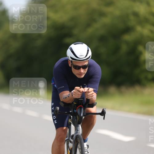 22.06.2025 - Viking Triathlon Yannick Fuchs http://msf.ph/oto/8100462 22.06.2025 11:24:51 Radfahren 204, 548, 603 meine-sportfotos.de