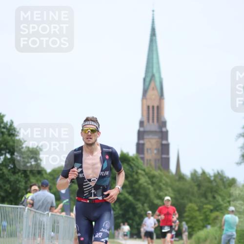 22.06.2025 - Viking Triathlon H.Heesch http://msf.ph/oto/8100477 22.06.2025 13:33:47 Laufen 115, 482, 557 meine-sportfotos.de