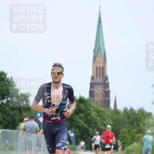 22.06.2025 - Viking Triathlon H.Heesch http://msf.ph/oto/8100487 22.06.2025 13:33:47 Laufen 115, 482, 557 meine-sportfotos.de