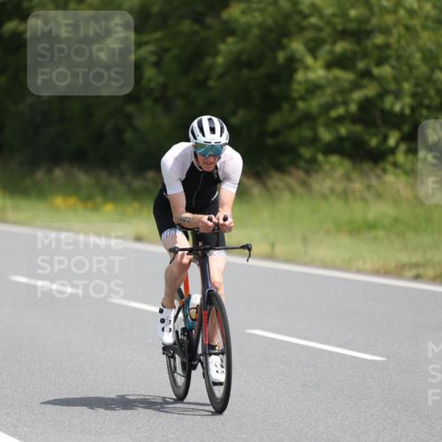 22.06.2025 - Viking Triathlon Yannick Fuchs http://msf.ph/oto/8100489 22.06.2025 12:03:48 Radfahren 60, 264, 629 meine-sportfotos.de
